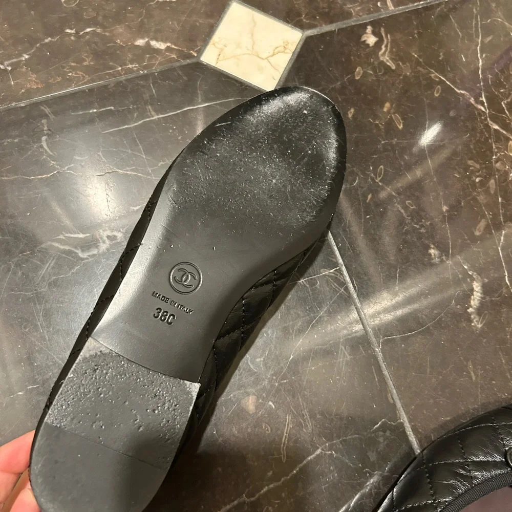 Quilted Lambskin Chanel Flats - Picture 3 of 5